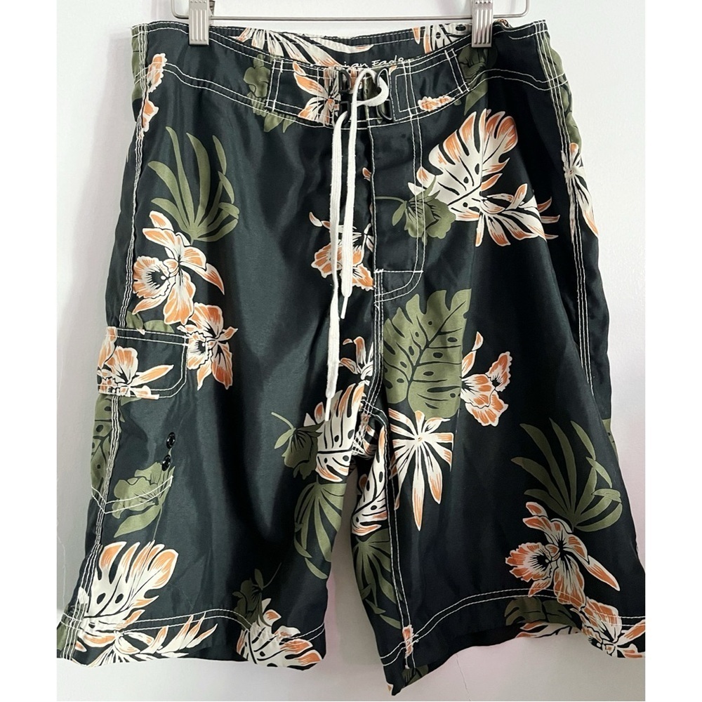 American Eagle Outfitters • Tropical Floral Men's Swim Shorts